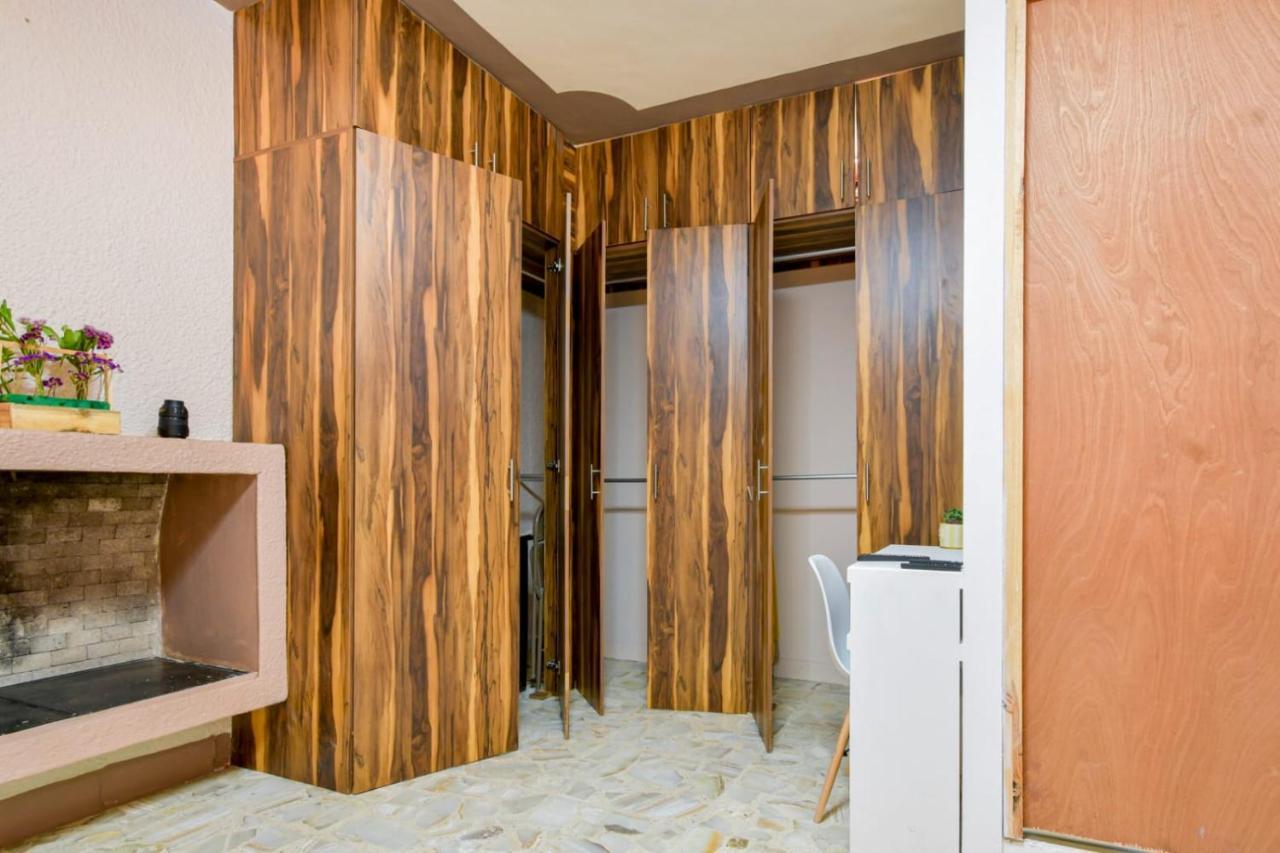 Hostal Vitta グアダラハラ エクステリア 写真