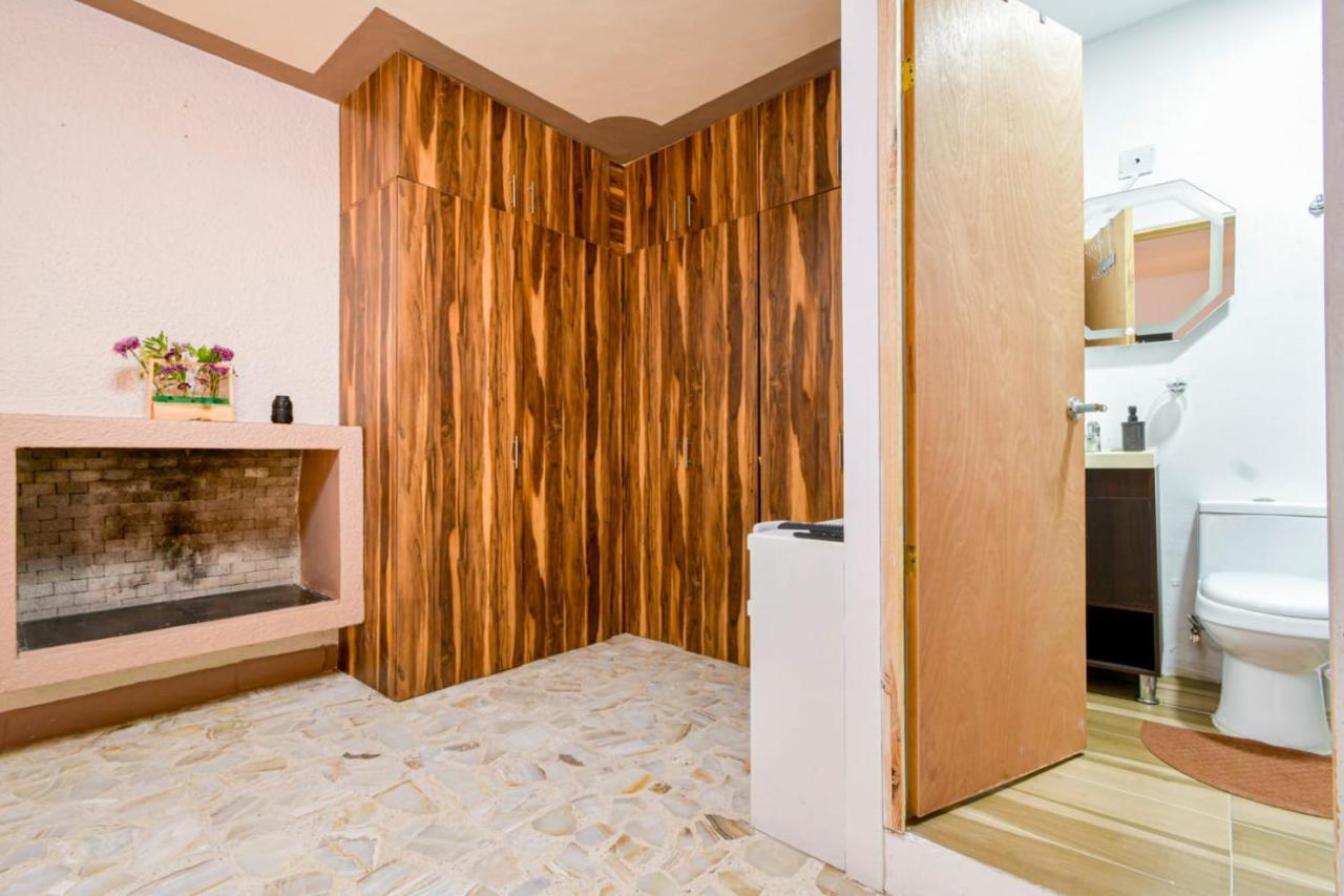 Hostal Vitta グアダラハラ エクステリア 写真