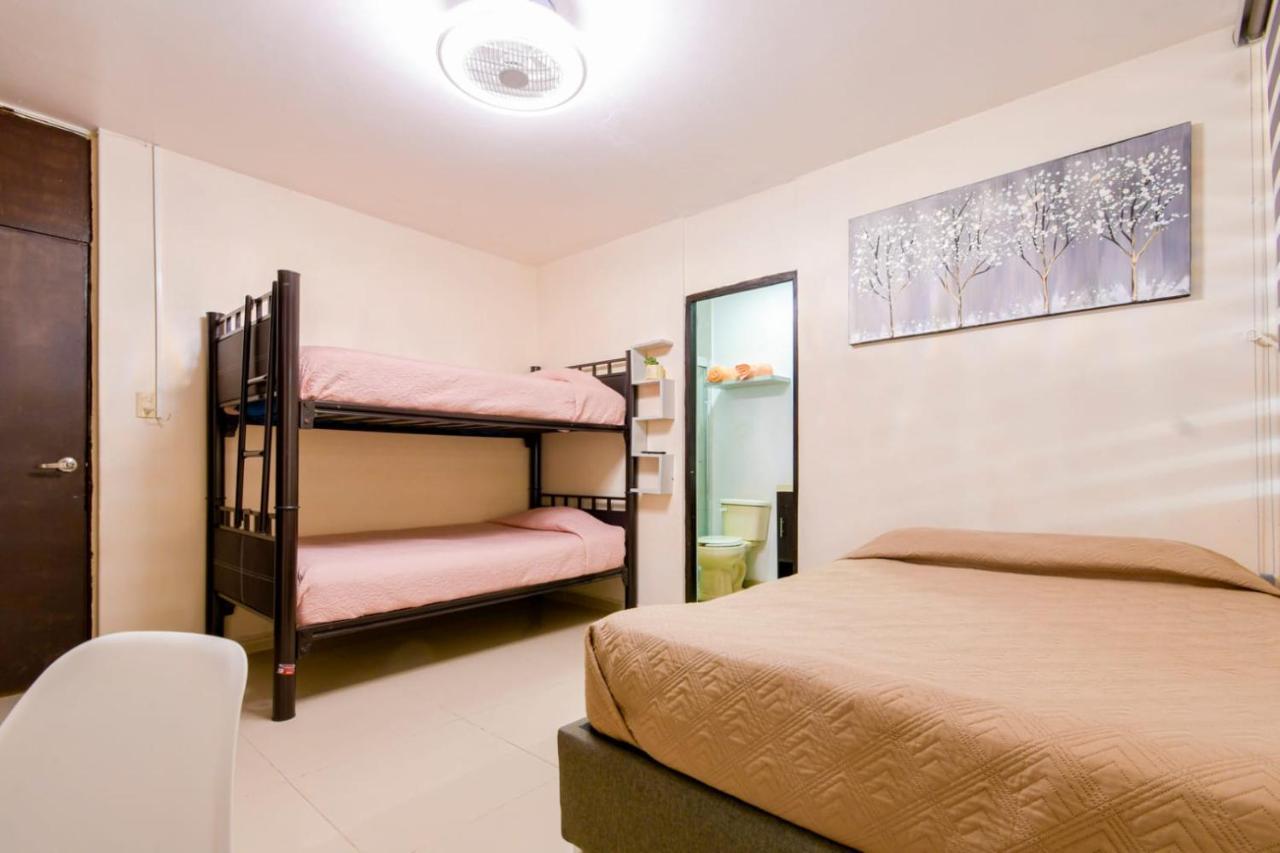 Hostal Vitta グアダラハラ エクステリア 写真
